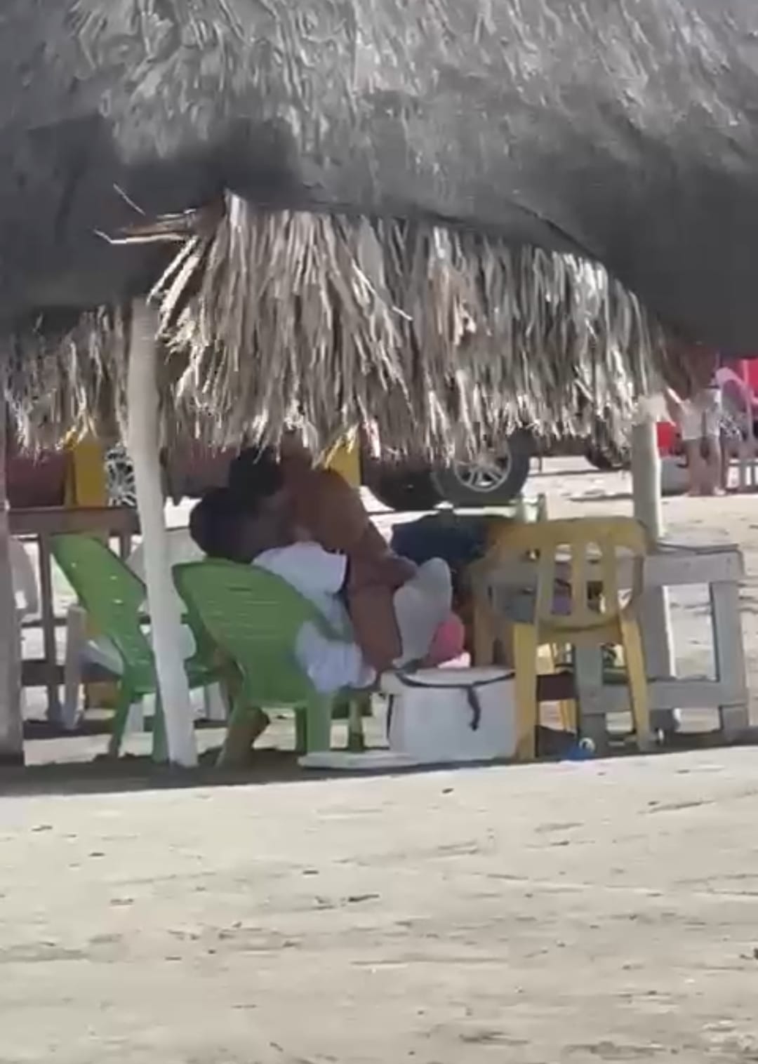 Sorprenden pareja haciendo el amor en playas de La Boquilla - Mundo Noticias