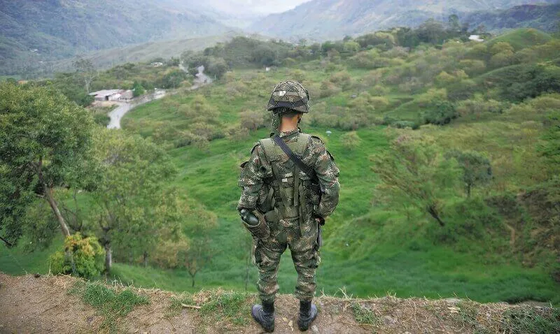 Gobierno mantendrá beneficios de quienes quieran prolongar su servicio militar