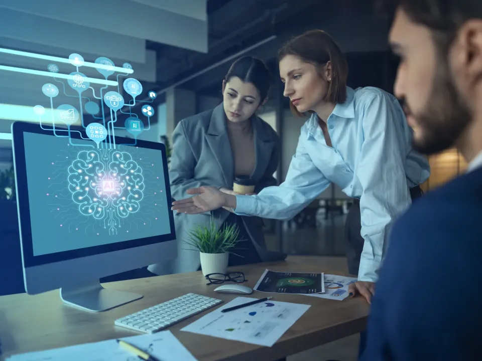 Claves para no ser relegado en el trabajo por la Inteligencia Artificial  