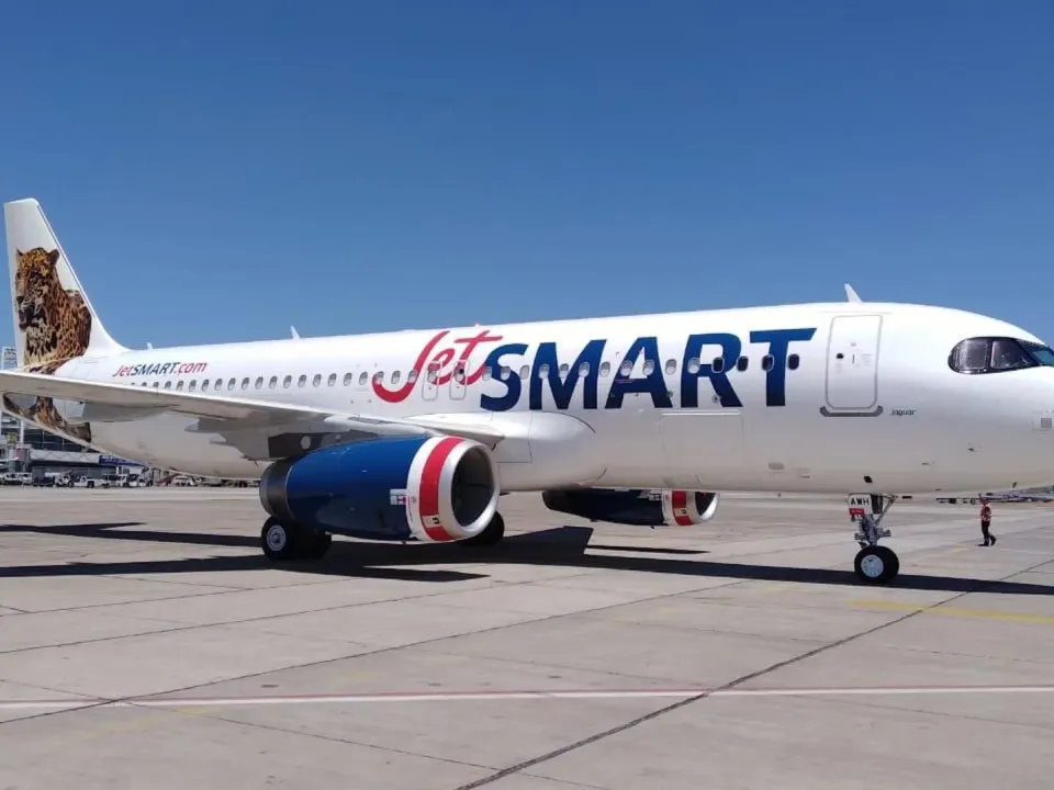 JetSMART inició venta de tiquetes de nuevas rutas en Colombia