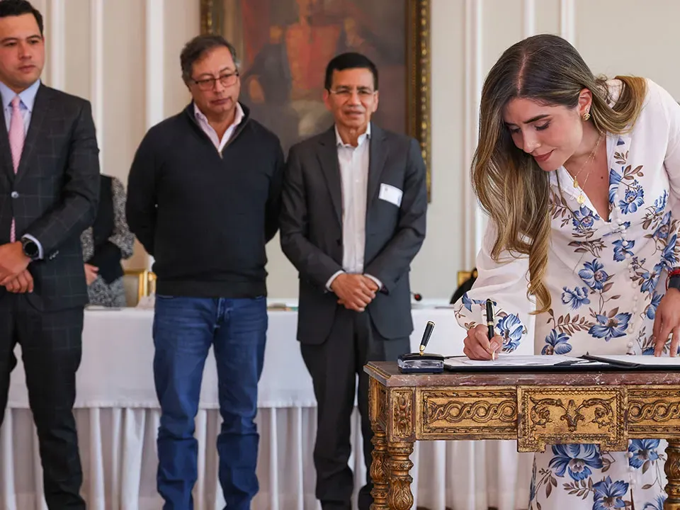«Vivienda Docente», la nueva línea de crédito para que docentes accedan a casa propia