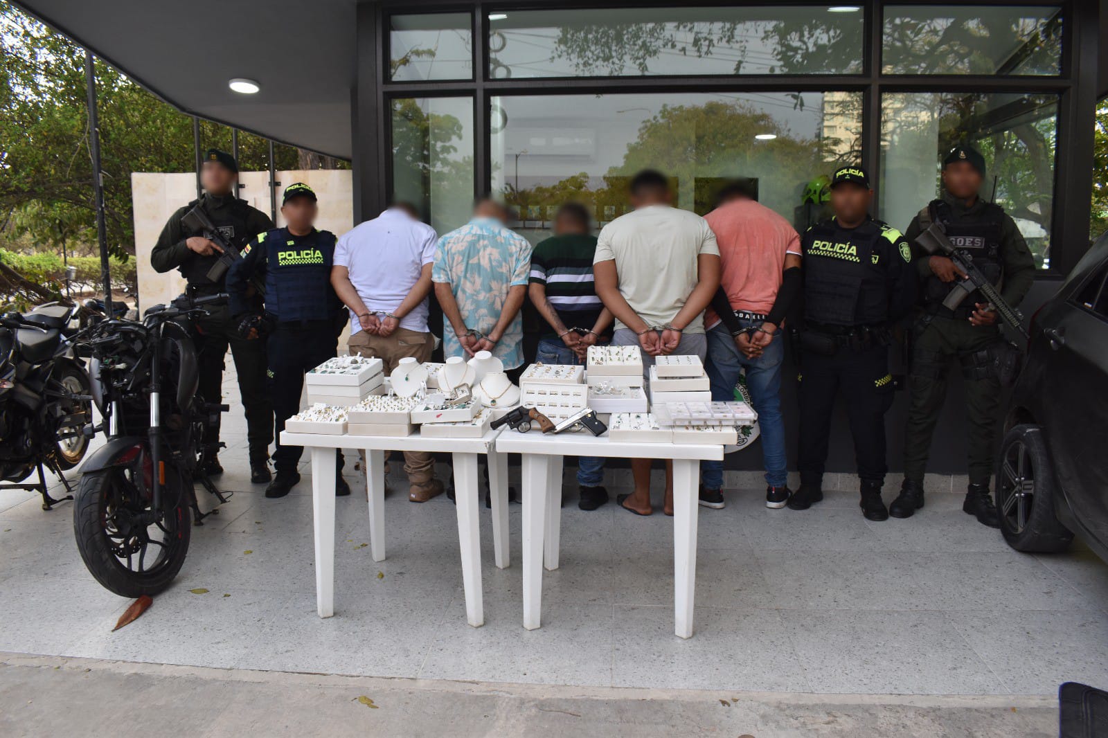 Legalizan capturas de implicados en hurto a joyería en Cartagena