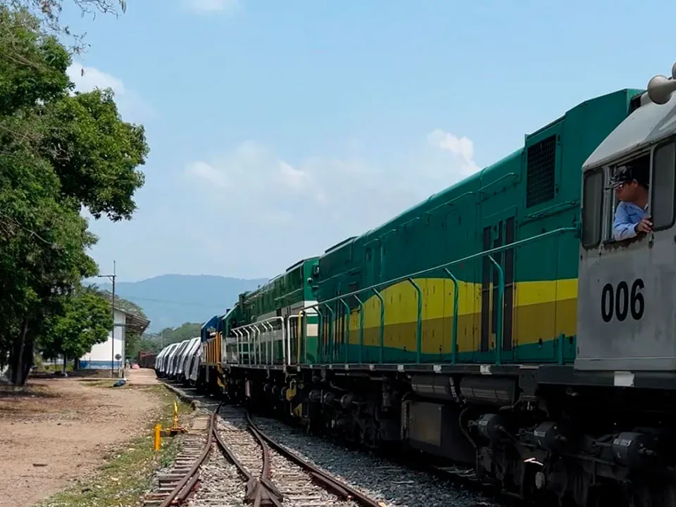 Privados se vinculan a operación férrea del transporte de carga en Colombia