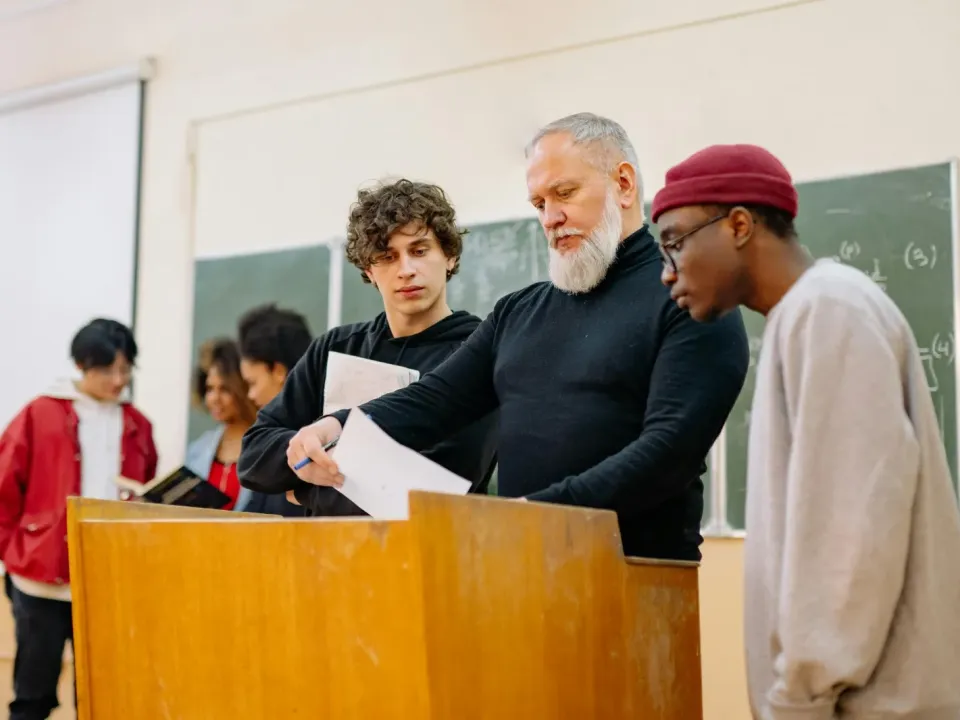La inclusión financiera en Colombia: Clave para igualar las oportunidades en la educación