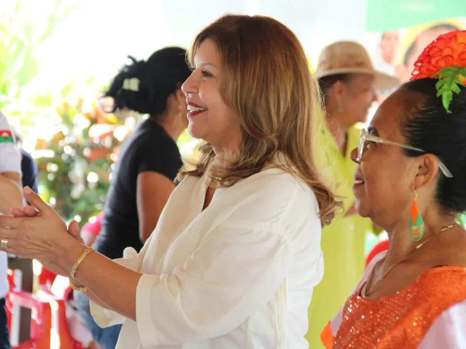 Claudia Espinosa, mejor alcaldesa de ciudades intermedias del Caribe