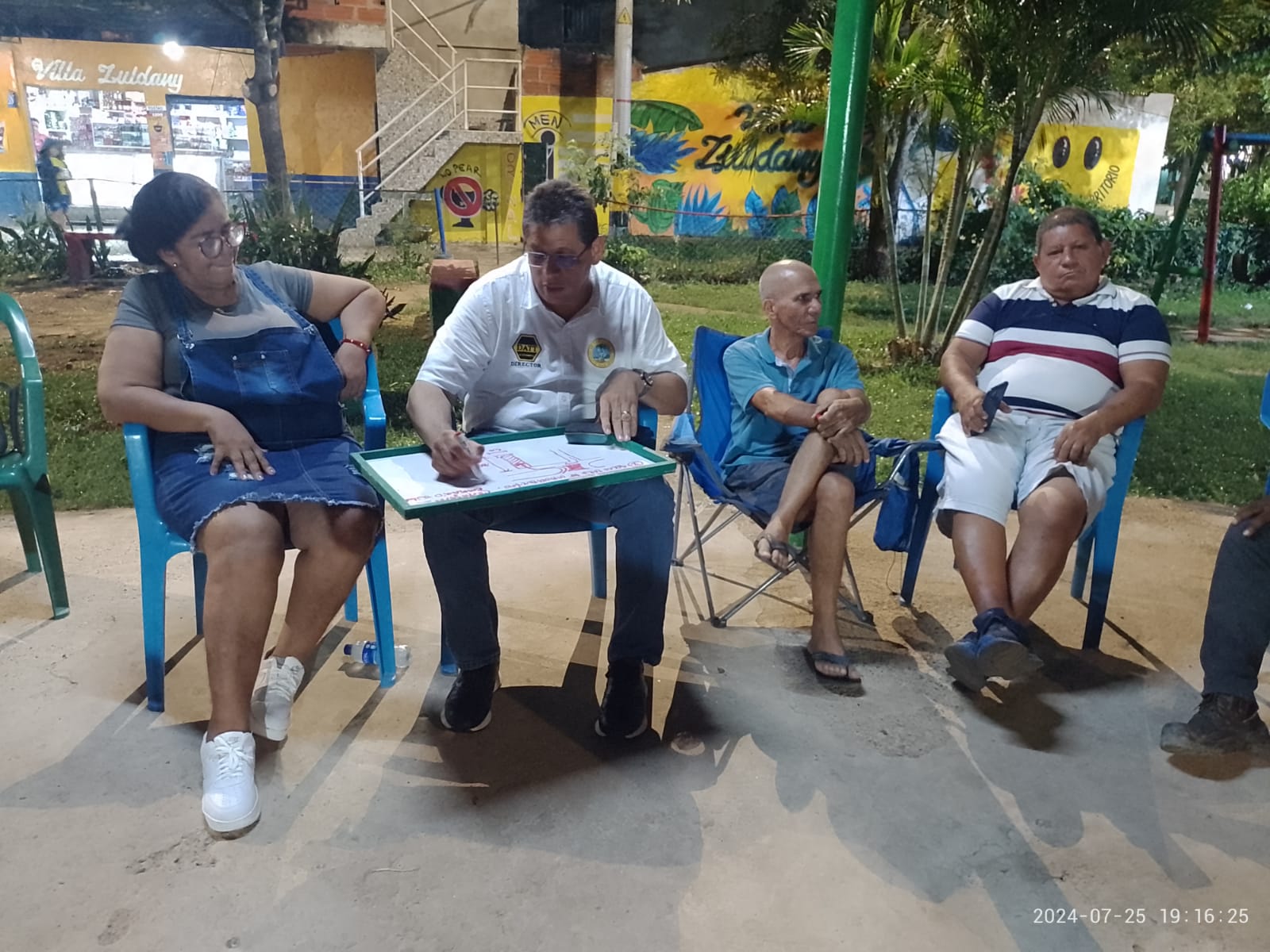 DATT escucha a comunidad de Villa Zuldany sobre el corbatín y movilidad del barrio