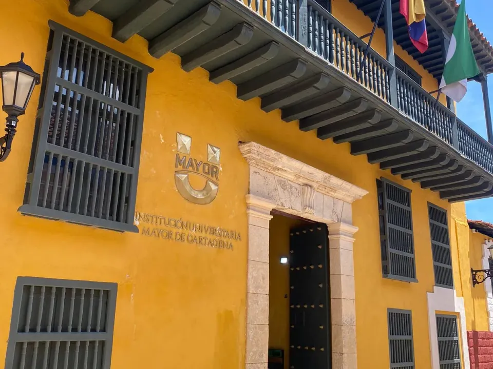 Umayor, tres nuevos programas: Derecho, Arquitectura y licenciatura en Educación Infantil