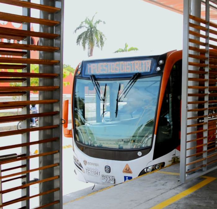 La estación Villa Olímpica, recientemente renovada y mejorada, jugará un papel clave en este esfuerzo.