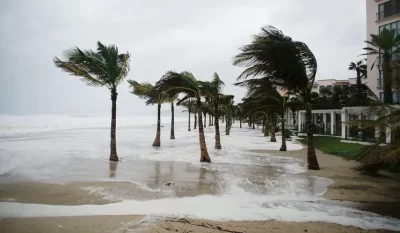 Las autoridades han instado a mantenerse informados y tomar las precauciones necesarias ante las condiciones meteorológicas.