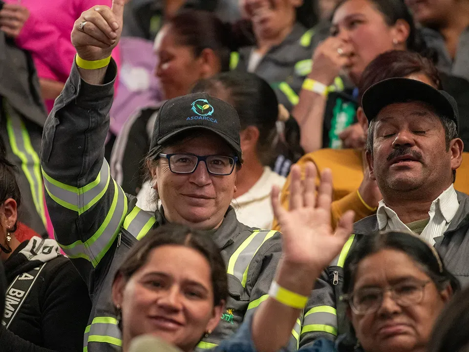 Gobierno fortalece labor de recicladores de oficio y sus organizaciones