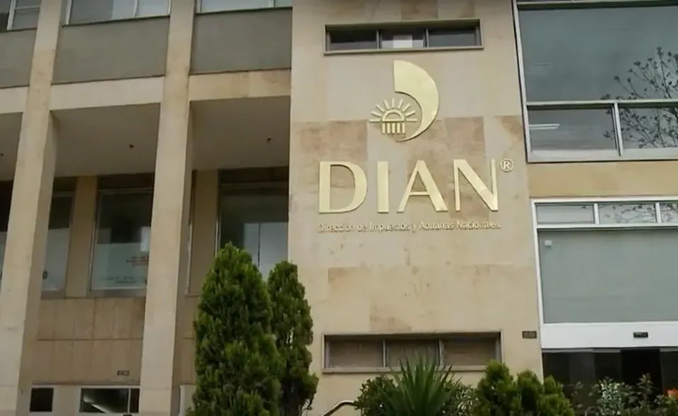 Fiscalía estudia lista de recomendados  políticos para cargos de la Dian y Aduana