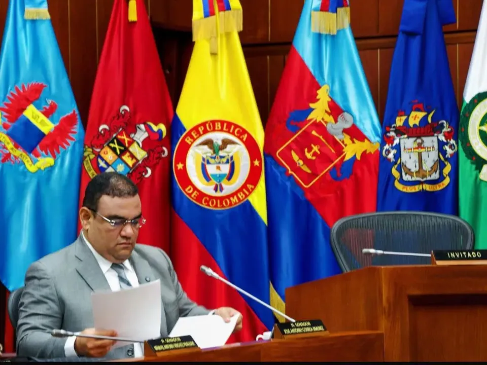 Colombia tenía una deuda histórica, se inicia la dignificación laboral: Senador Antonio Correa