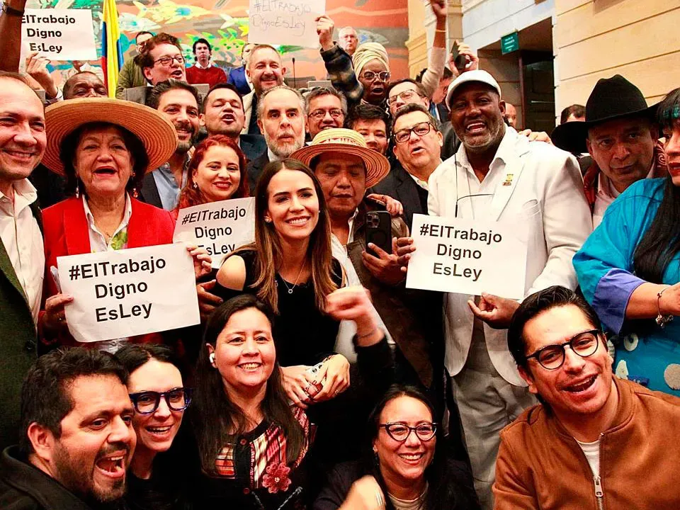 ‘Le he cumplido a la clase trabajadora’: presidente Petro tras aprobación de Reforma Laboral