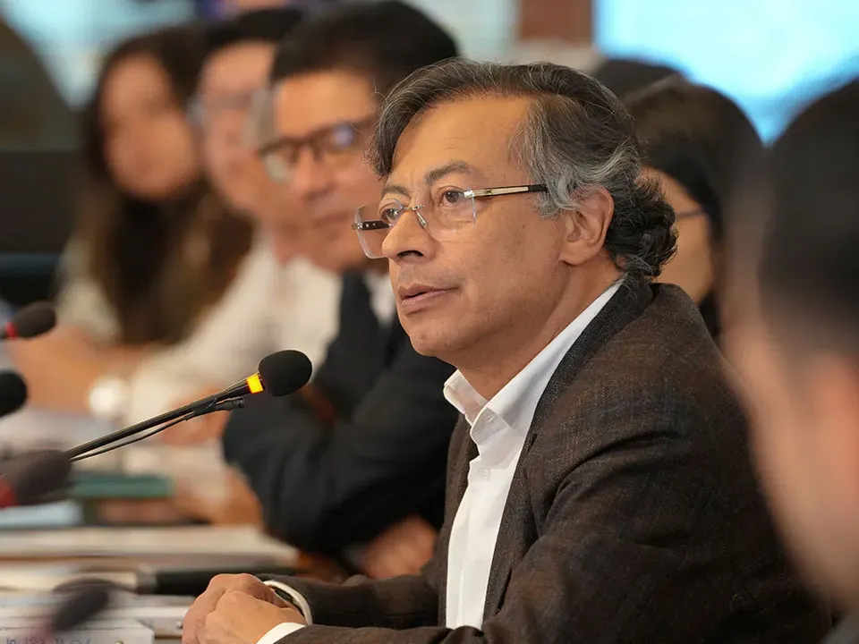 La dependencia se acabó; quien tiene que rendir certificaciones es el gobierno de EE. UU.: presidente Petro