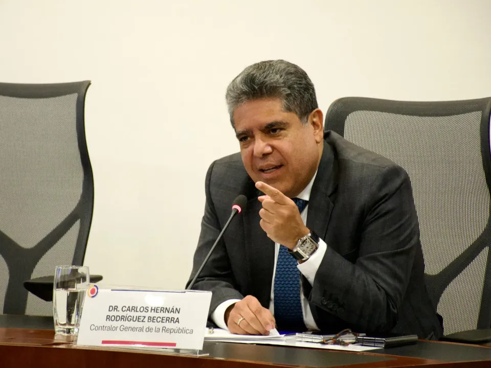 Hallazgos fiscales en Planes Departamentales de Agua por $14.290 millones: Contraloría