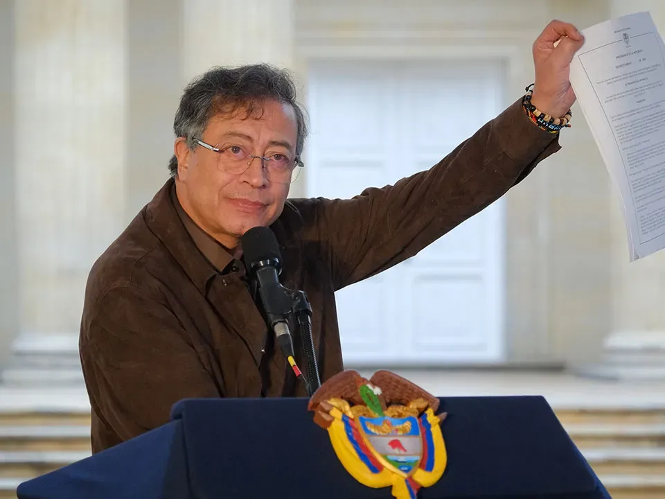 Presidente Petro ordenó desclasificar archivos del extinto DAS