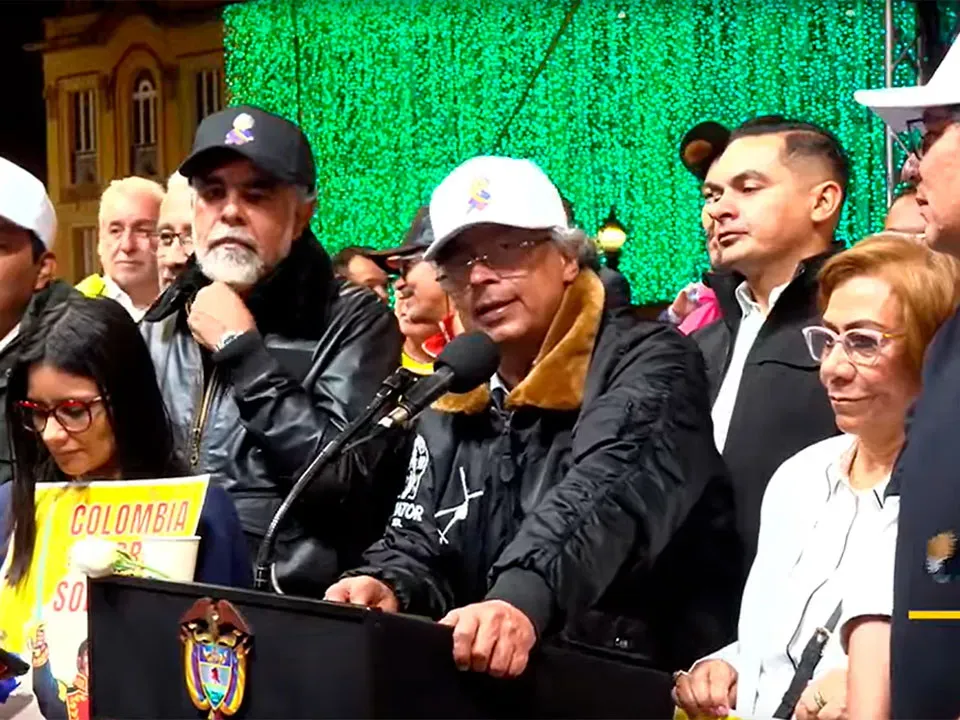 Petro y Trump dialogaron hoy y se reunirán en la Casa Blanca