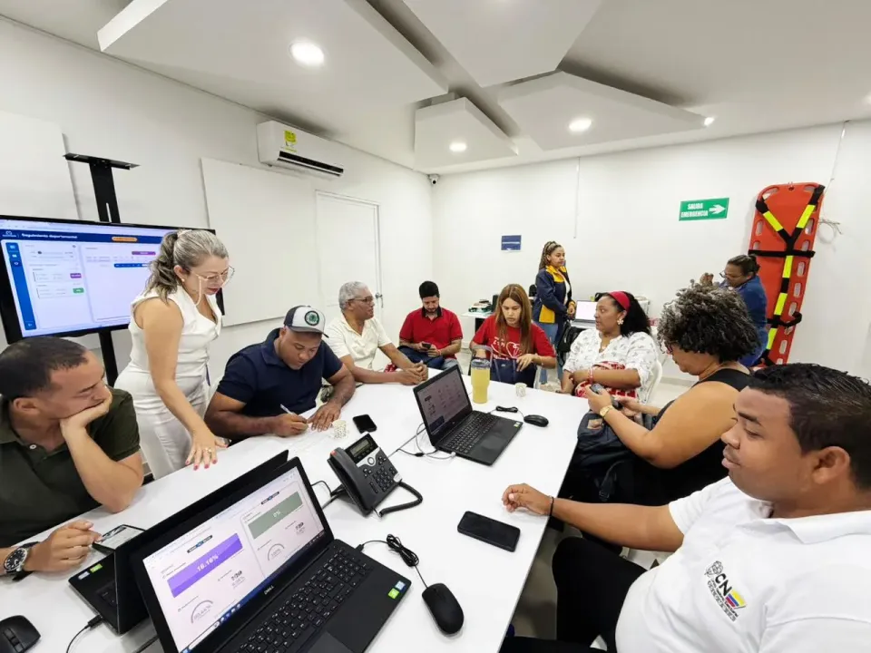93 auditores vigilan el simulacro de preconteo del CNE