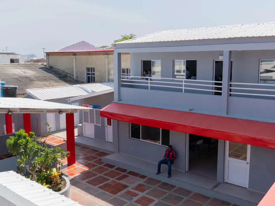 Dumek Turbay impulsa transformación de la I.E. María Reina en Cartagena con nuevo bloque educativo