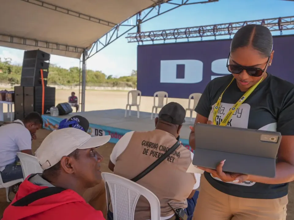 Puerto Rey fortalece su seguridad comunitaria con tecnología y participación ciudadana