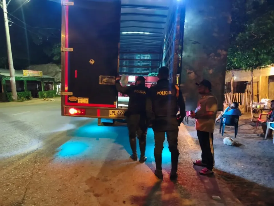 Carabineros refuerzan la seguridad rural en la Depresión Momposina