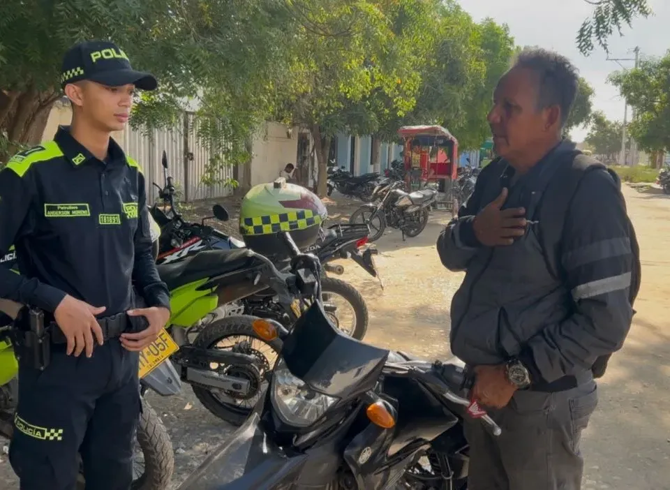 Recuperan moto robada a mensajero en Cartagena y le devuelven su herramienta de trabajo
