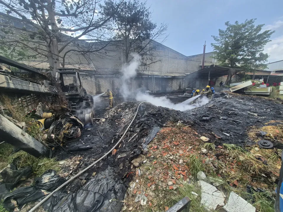 Cuerpo de Bomberos de Cartagena atendió incendio en zona industrial de Mamonal