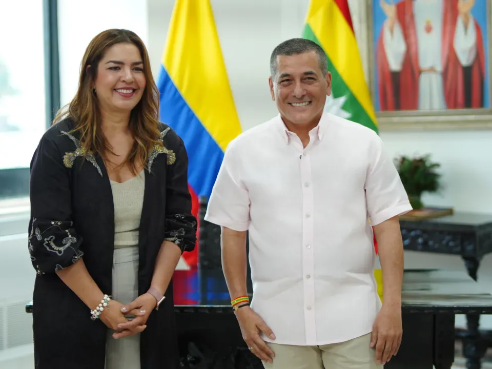 Dumek Turbay impulsa nueva etapa para el aeropuerto de Cartagena junto a OINAC