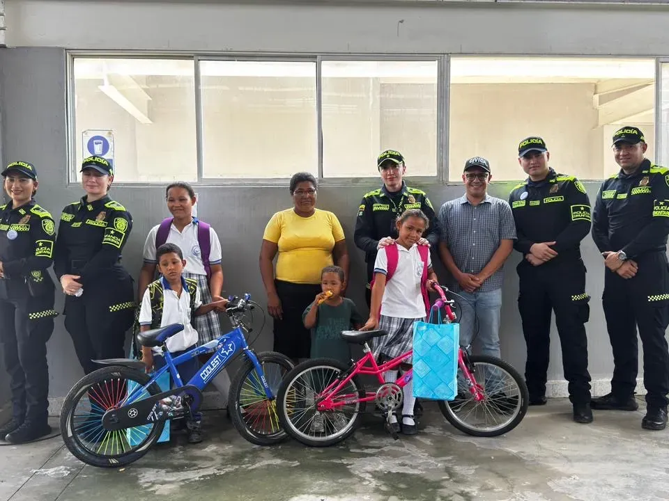 En los Montes de María, cuatro niños convierten el hambre en su primera lección antes de ir al colegio en Colombia