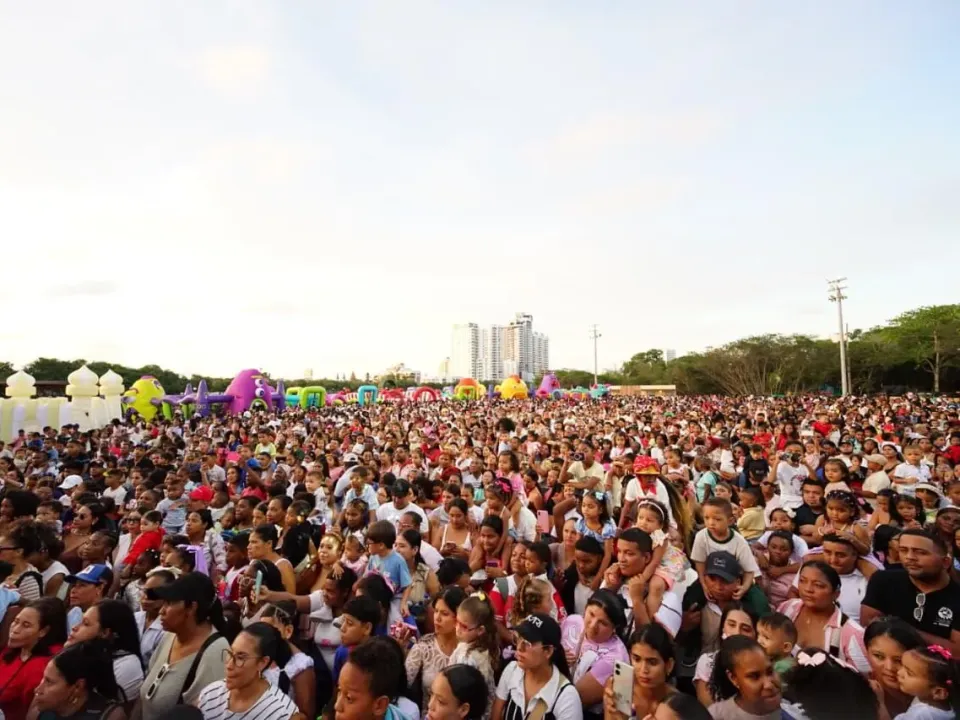 ¡Fin de semana para la niñez! Más de 8 mil personas disfrutaron La Plaza de Variedades de Cartagena
