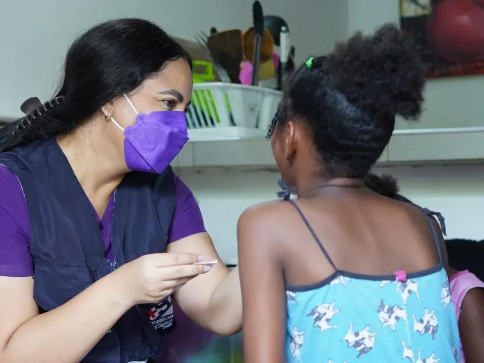 Fortalecen atención primaria en salud con 78 equipos básicos en Cartagena