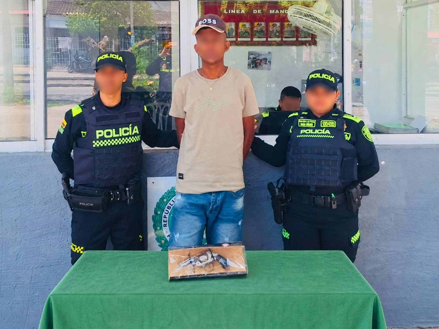 Fue sorprendido con un revólver y municiones en el barrio San Fernando ...
