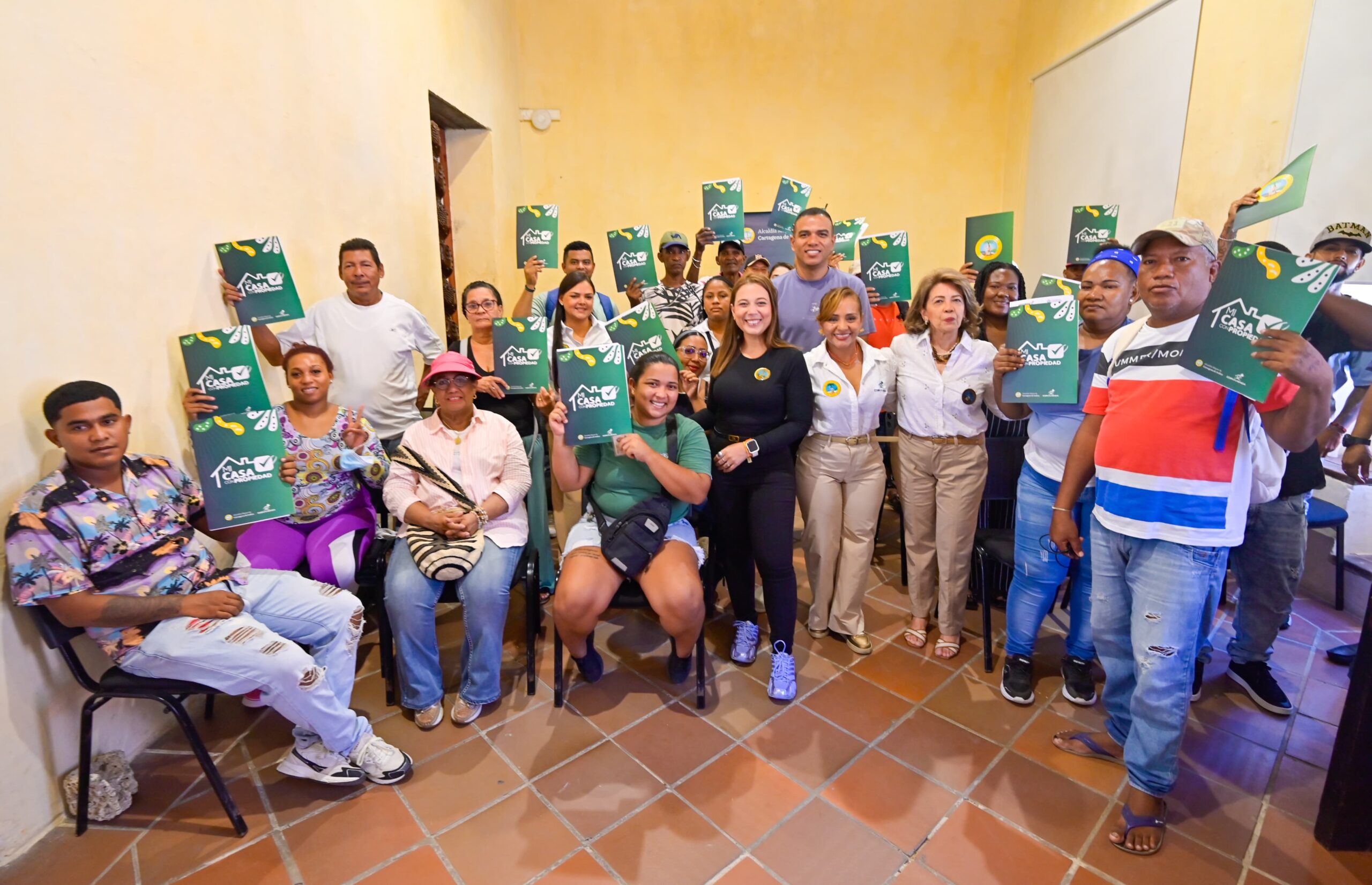 67 familias reubicadas de las pesebreras en Chambacú ya cuentan con título de propiedad