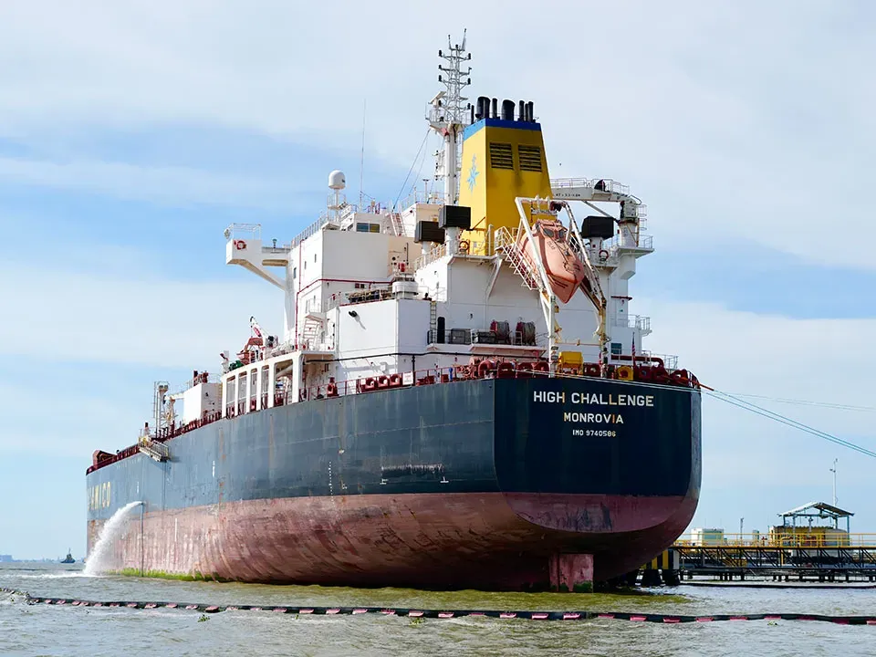 Grupo Ecopetrol contrató un tercer buque para transporte exclusivo de sus combustibles dentro y fuera de Colombia