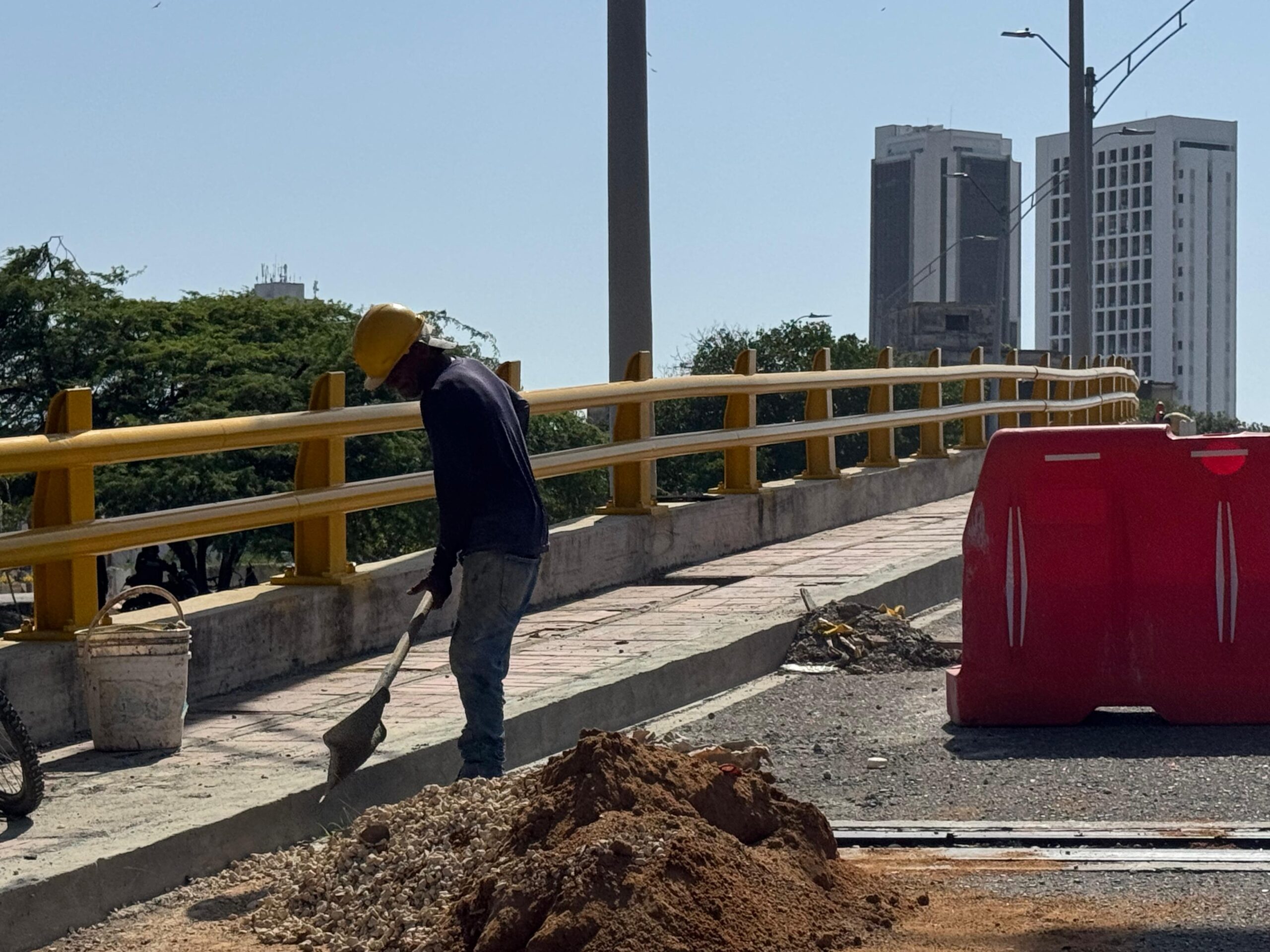 Avanza mantenimiento integral del Puente Heredia Nuevo para fortalecer la seguridad vial