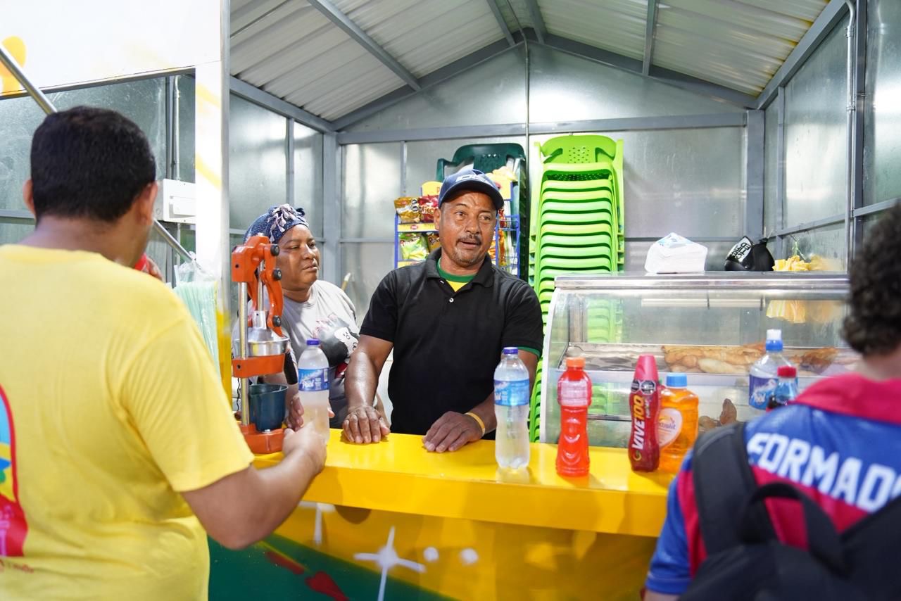 De vendedores informales a emprendedores: el deporte impulsa nuevas oportunidades en el renovado Templo del Fútbol Menor de Alameda La Victoria