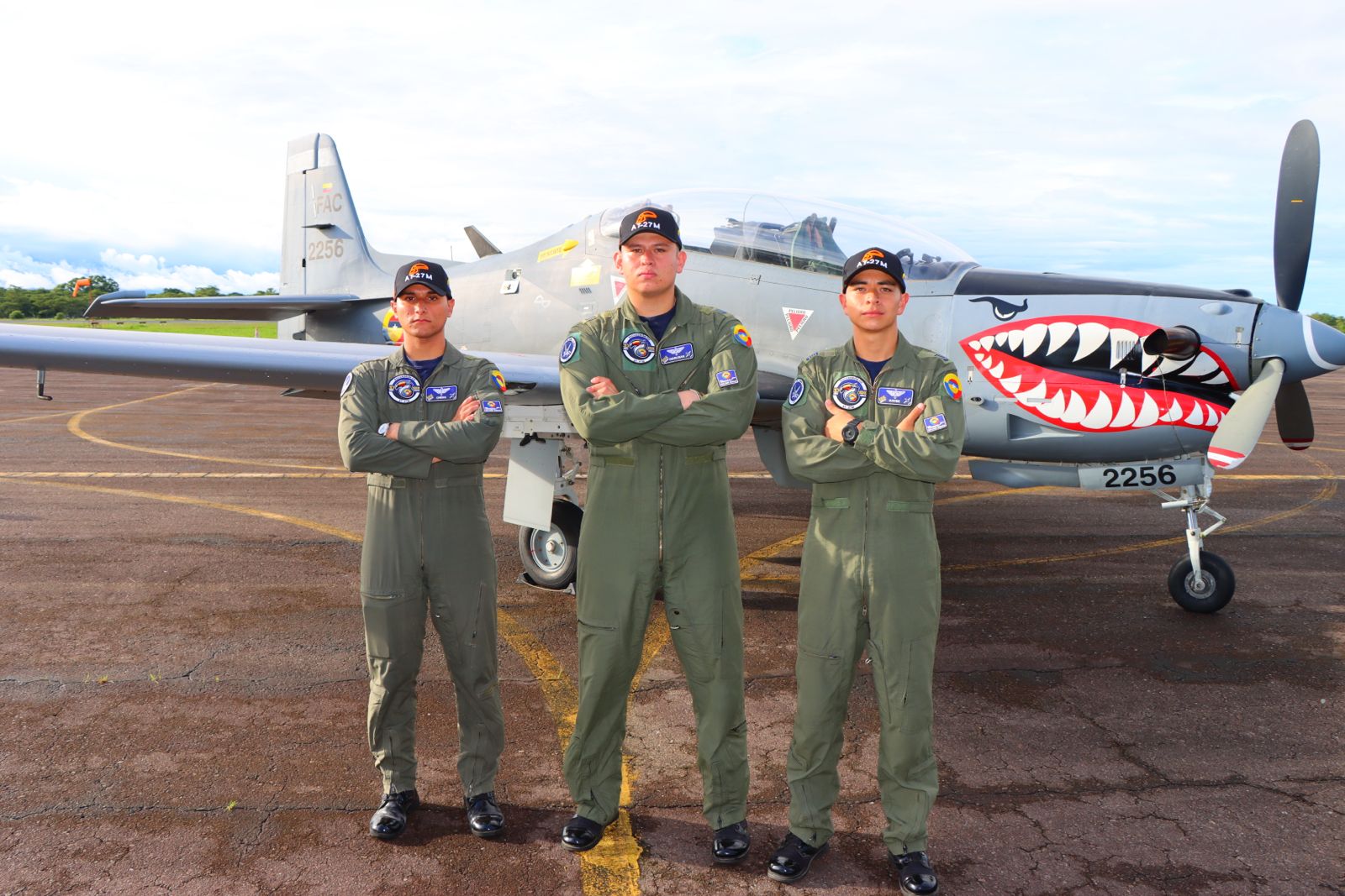 Sueño cumplido: alféreces alcanzan su meta de convertirse en pilotos militares