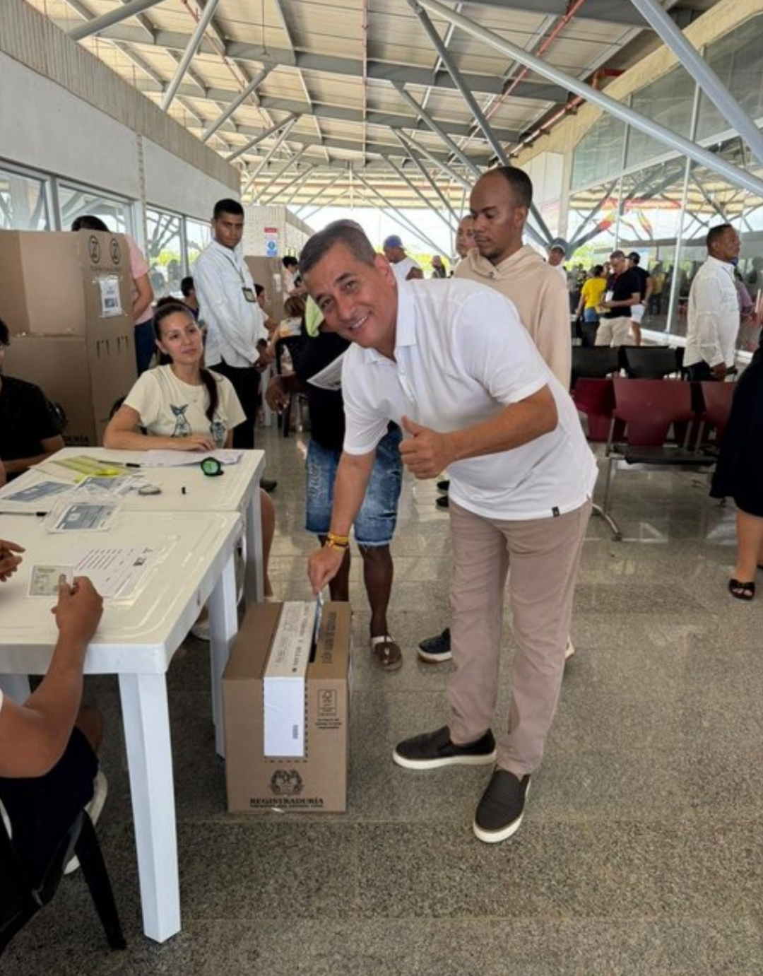 «Ganó la democracia»: Alcalde Dumek Turbay frente a segunda vuelta presidencial
