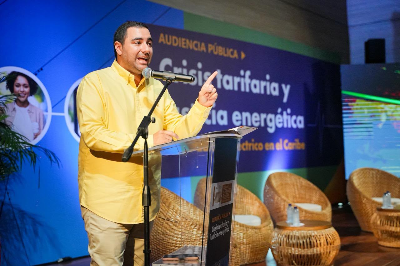Gobernador Arana exige al gobierno asumir responsabilidades frente a crisis energética en el Caribe