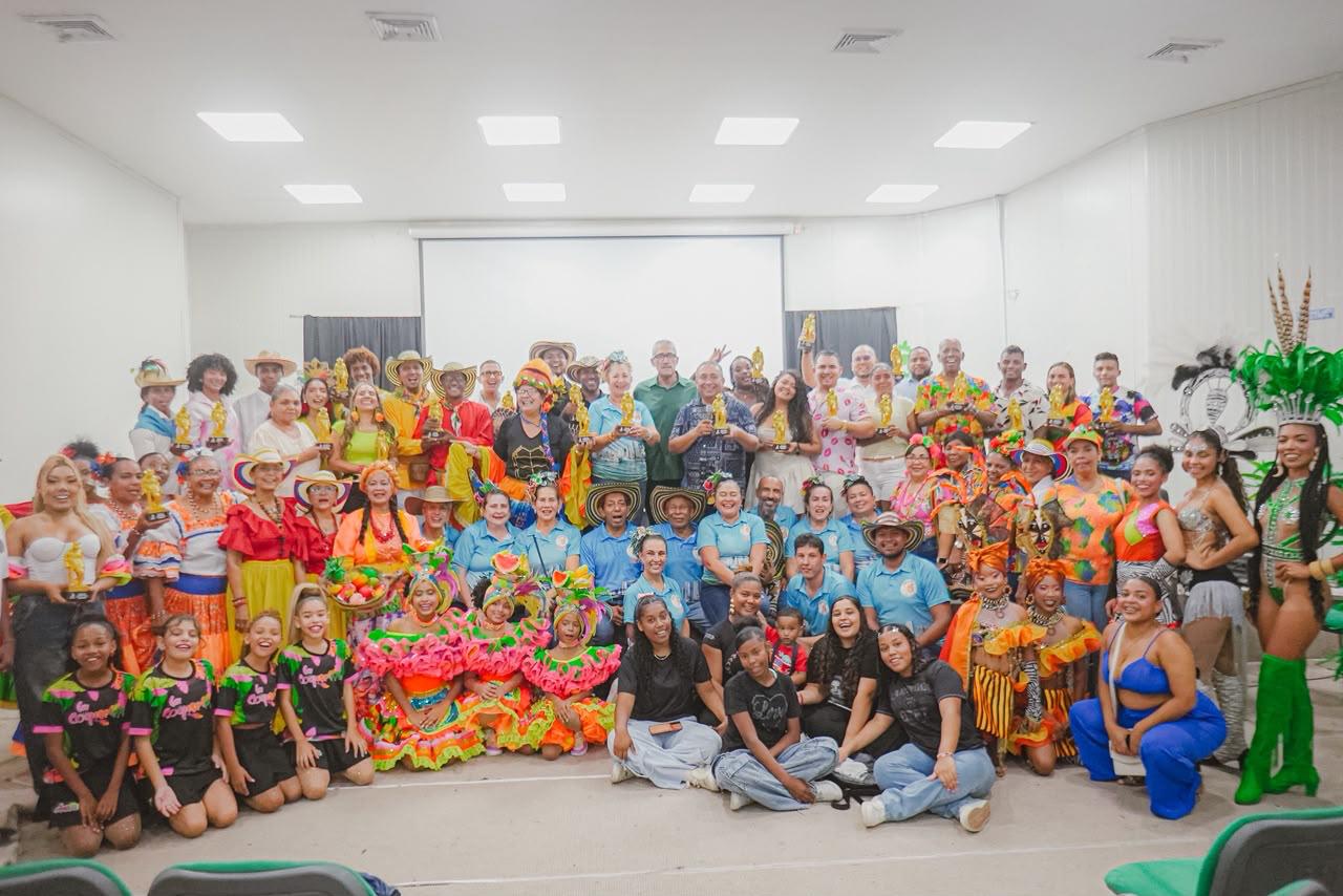 Talento y patrimonio cartagenero brillan en los premios Joselito Carnaval de Oro