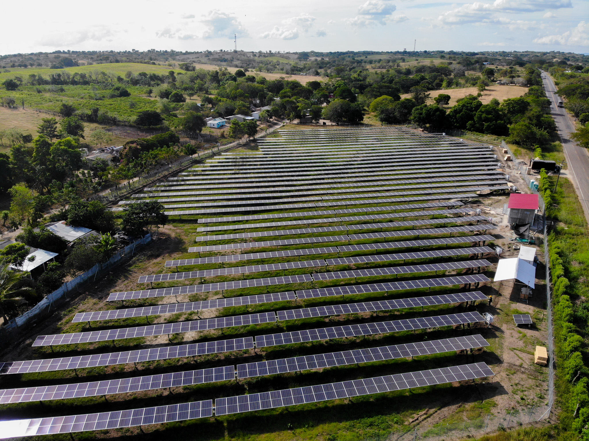 ‘Unergy Vecinos’ llega a Bolívar: negocios podrán ahorrar hasta 20 % en su factura de energía