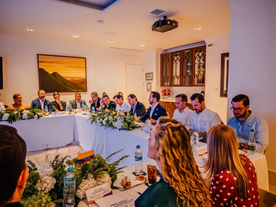 Presidente electo Abelardo De La Espriella encabezó primer consejo de ministros