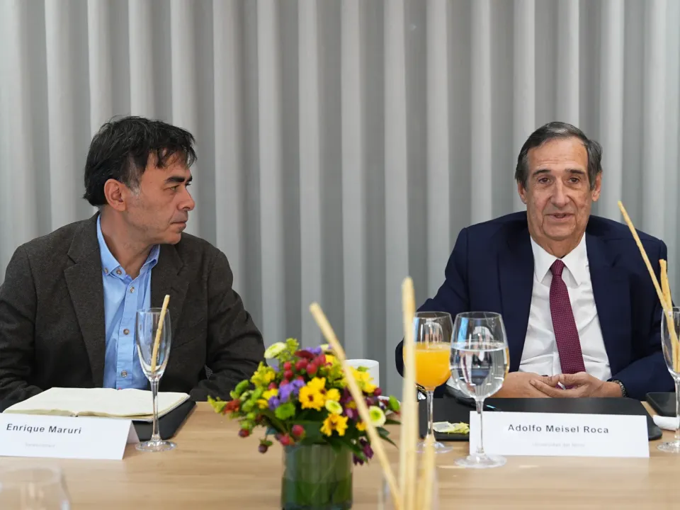 El modelo suizo de formación dual se expande a cuatro regiones de Colombia y fortalece el empleo