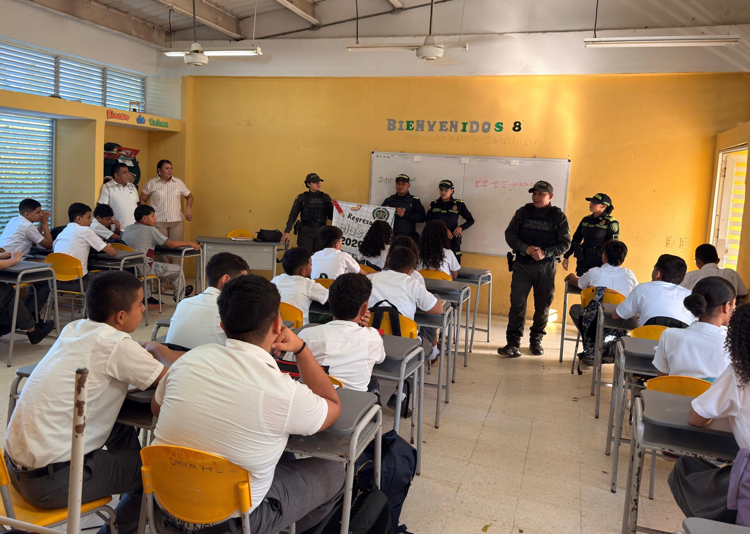 Policía acompaña el regreso a clases 2026 en Bolívar con seguridad y prevención