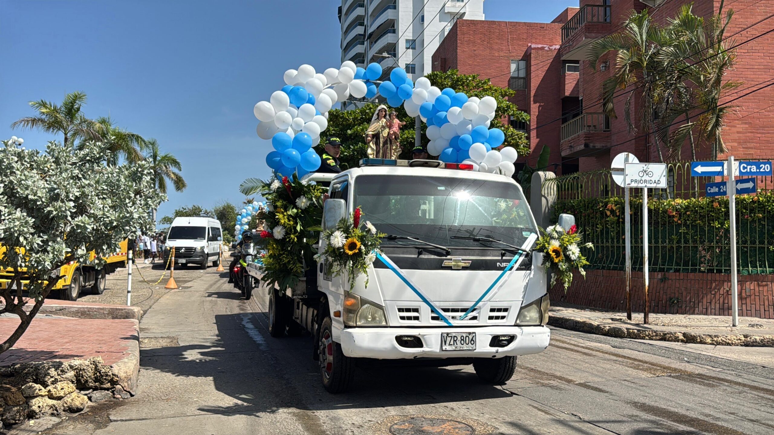 Con caravana conmemoran el Día de la patrona de los conductores