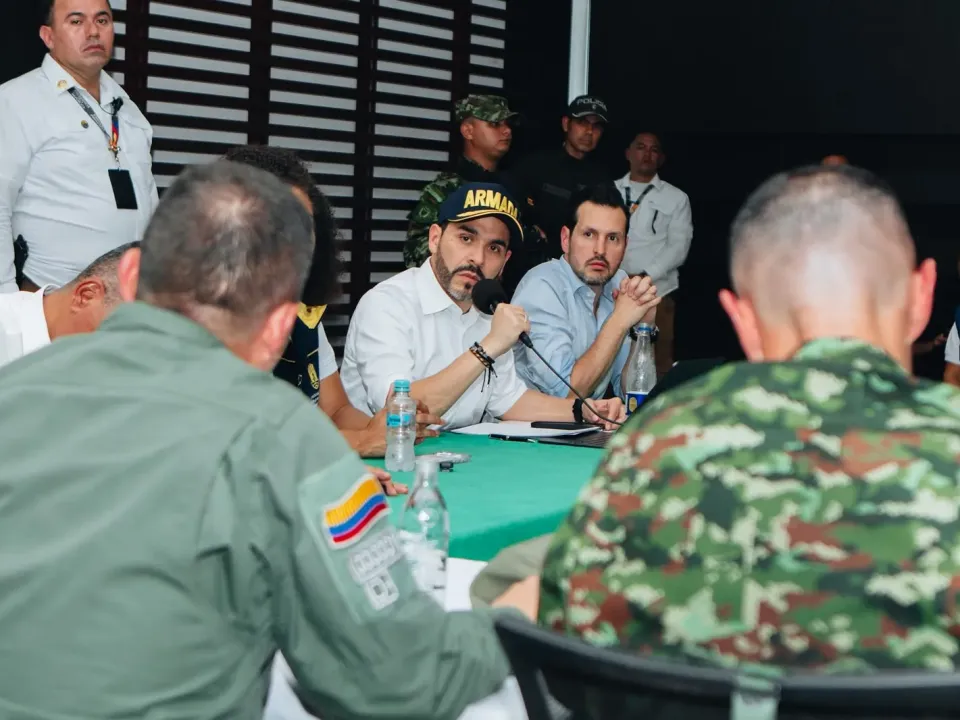 Gobierno dispone recursos, subsidios de arriendo y traslado de heridos en emergencia en Chocó