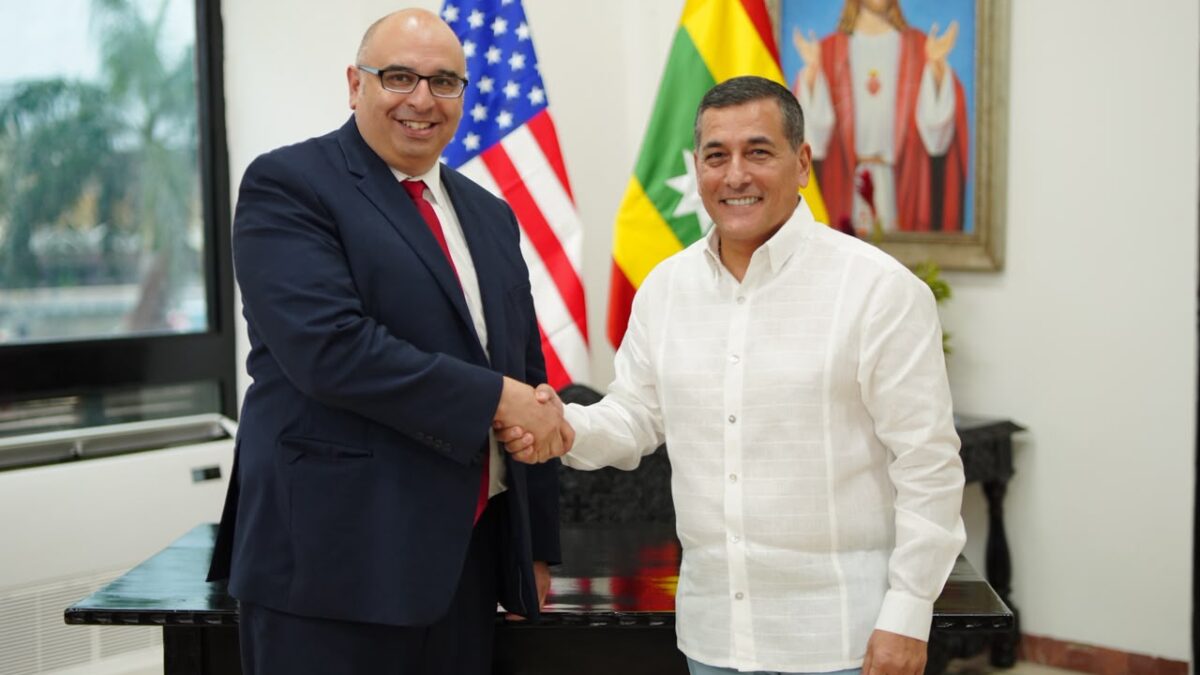 Dumek_USEmbassyBogota