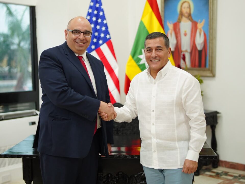 Dumek_USEmbassyBogota