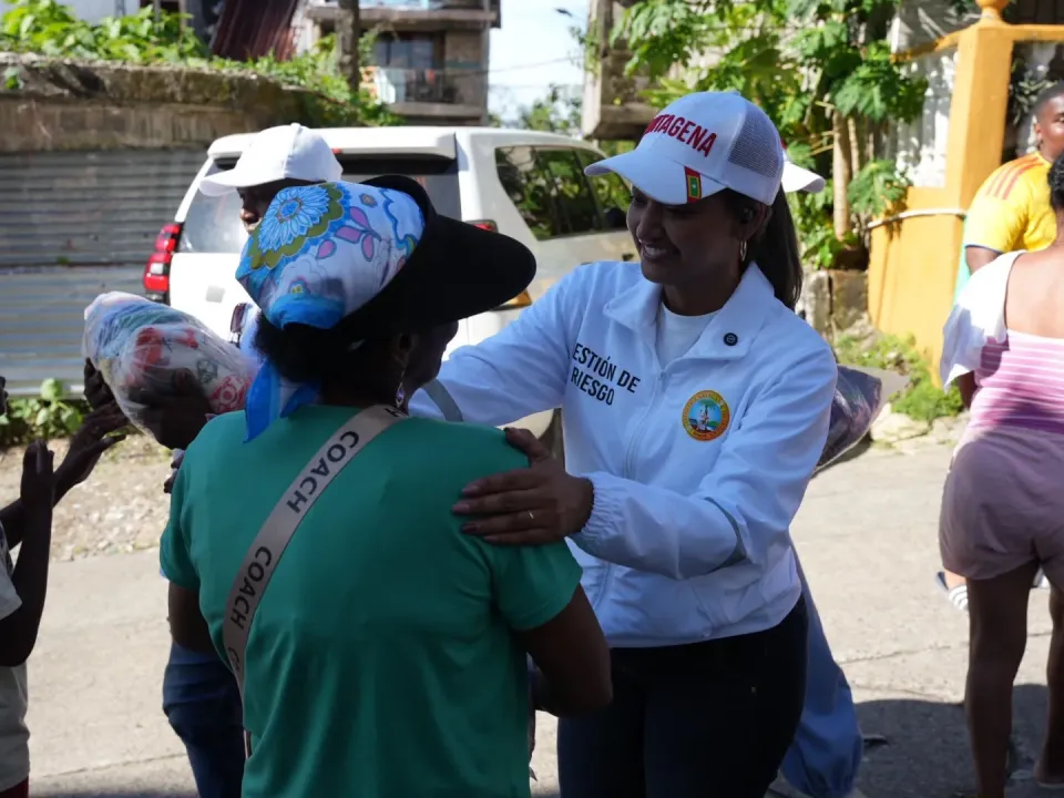 Comisión de Cartagena llevó ayudas humanitarias a afectados por el terremoto en Quibdó