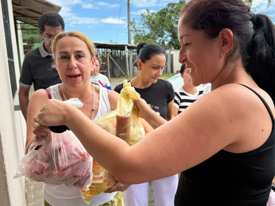Alfonso Hilsaca Eljadue lleva solidaridad a familias y animales afectados por el sismo en Pereira y el Eje Cafetero